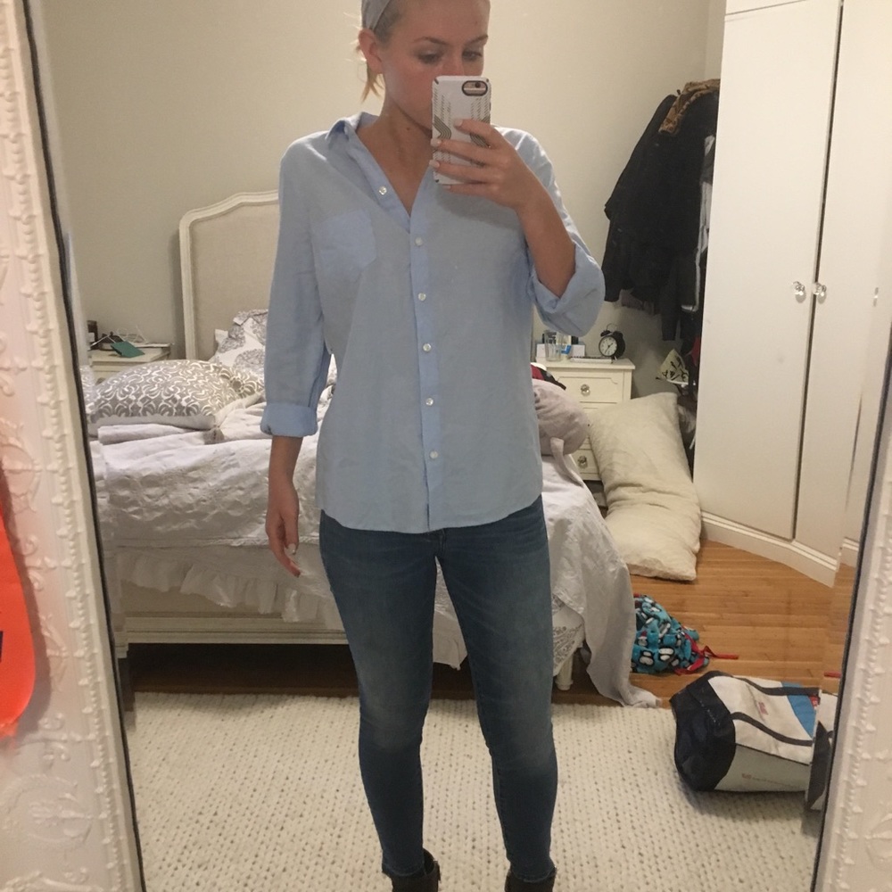 Button down - Picture 2 of 6